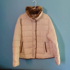 Lightly worn Old Navy faux fur high collar cream colored coat with brown trim.